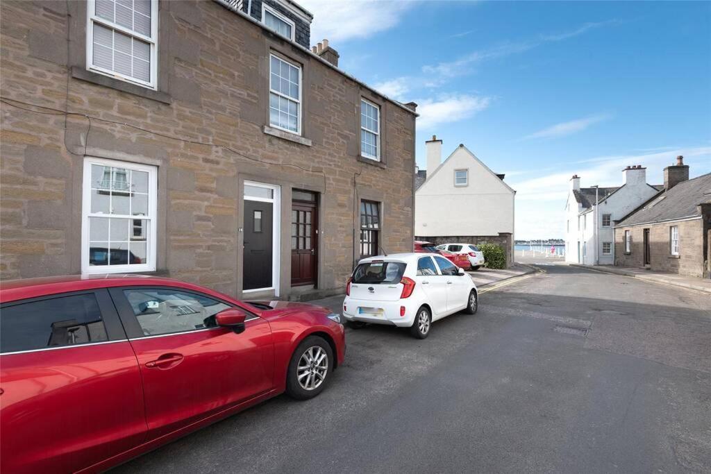 The Colours Riverside Apartment With Garden Broughty Ferry Exteriör bild